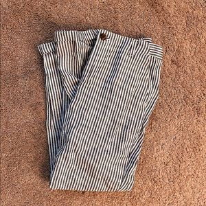 GAP WOMENS CHINOS 🤩